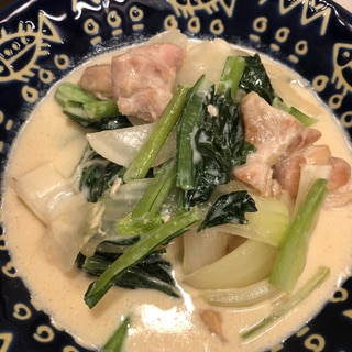 鶏肉と小松菜のチキンコンソメ煮^_^豆乳仕立て♪